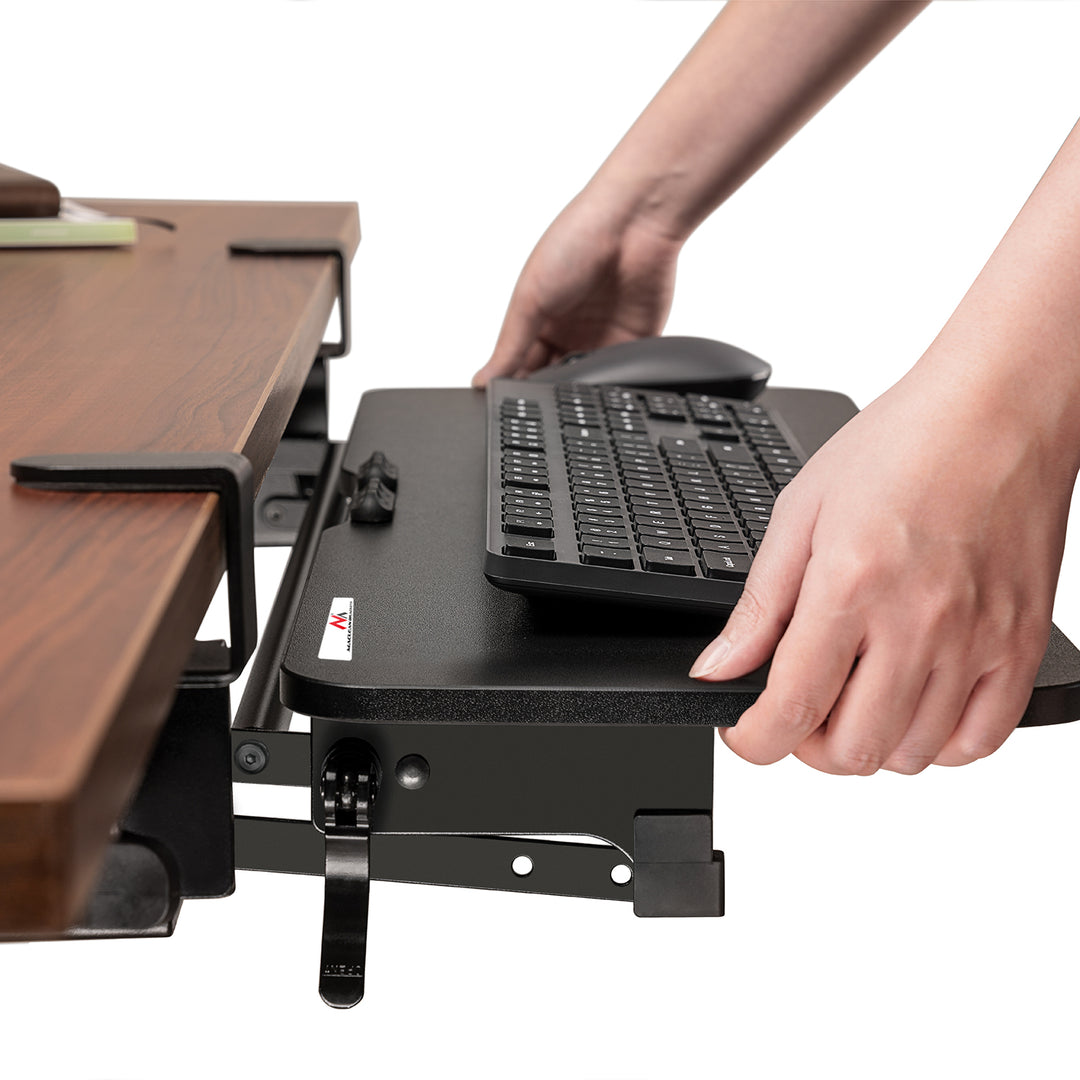Maclean MC-462 Verstellbare Tastaturablage 67x24cm, ausziehbar, zur Montage unter dem Schreibtisch mit C-Klemme, maximale Belastung 5 kg, höhenverstellbar